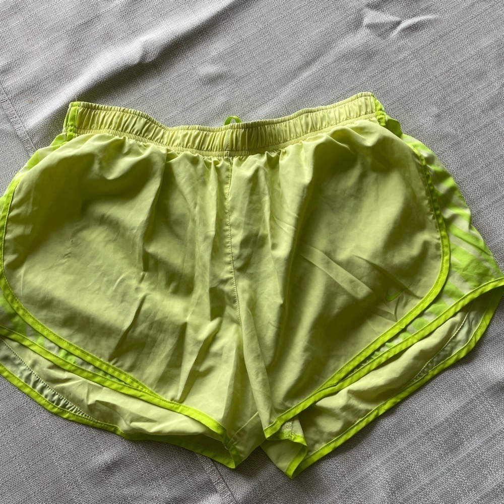 Women's Nike Tempo Shorts - Sz. XL